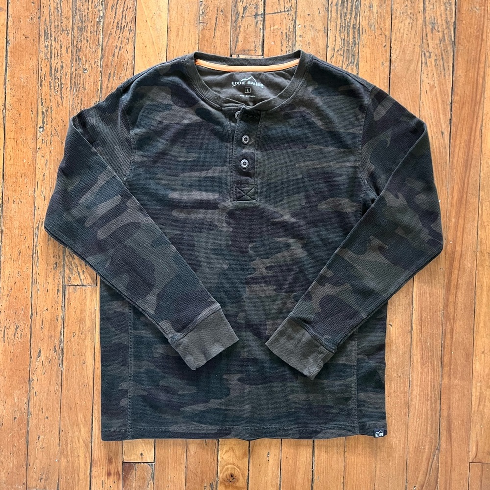 Eddie Bauer Long Sleeve Knit Camo Camouflage Shirt (Size L)